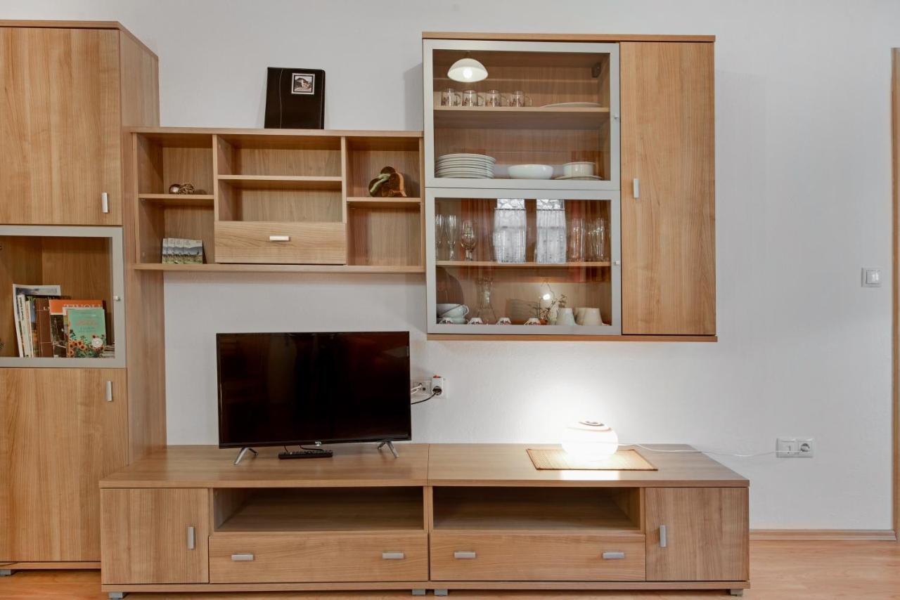 Rafaser - Albina Apartment *